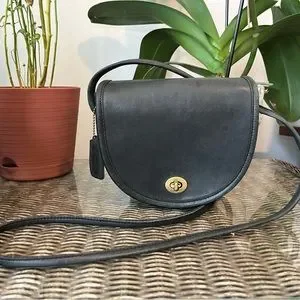 vintage coach old アクセサリーポーチ バニティ 黒 vintage coach old soho アクセサリーポーチ 黒 - メルカリ